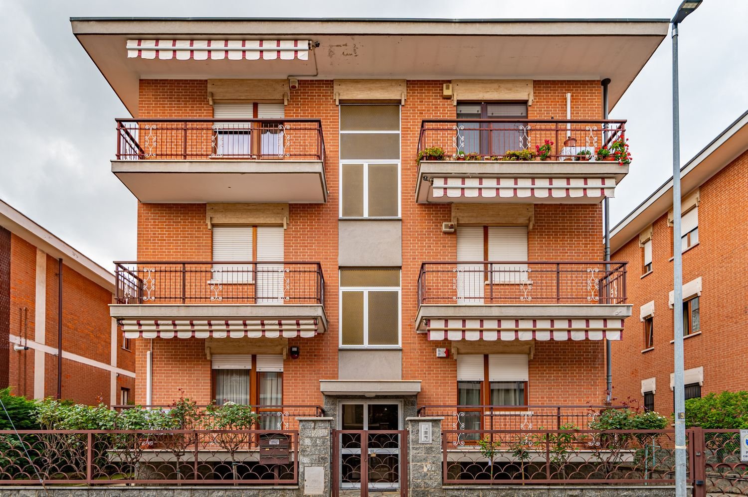 3غرفة شقة في Collegno, Italy رقم 210732