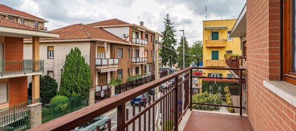 3غرفة شقة في Collegno, Italy رقم 210732 41