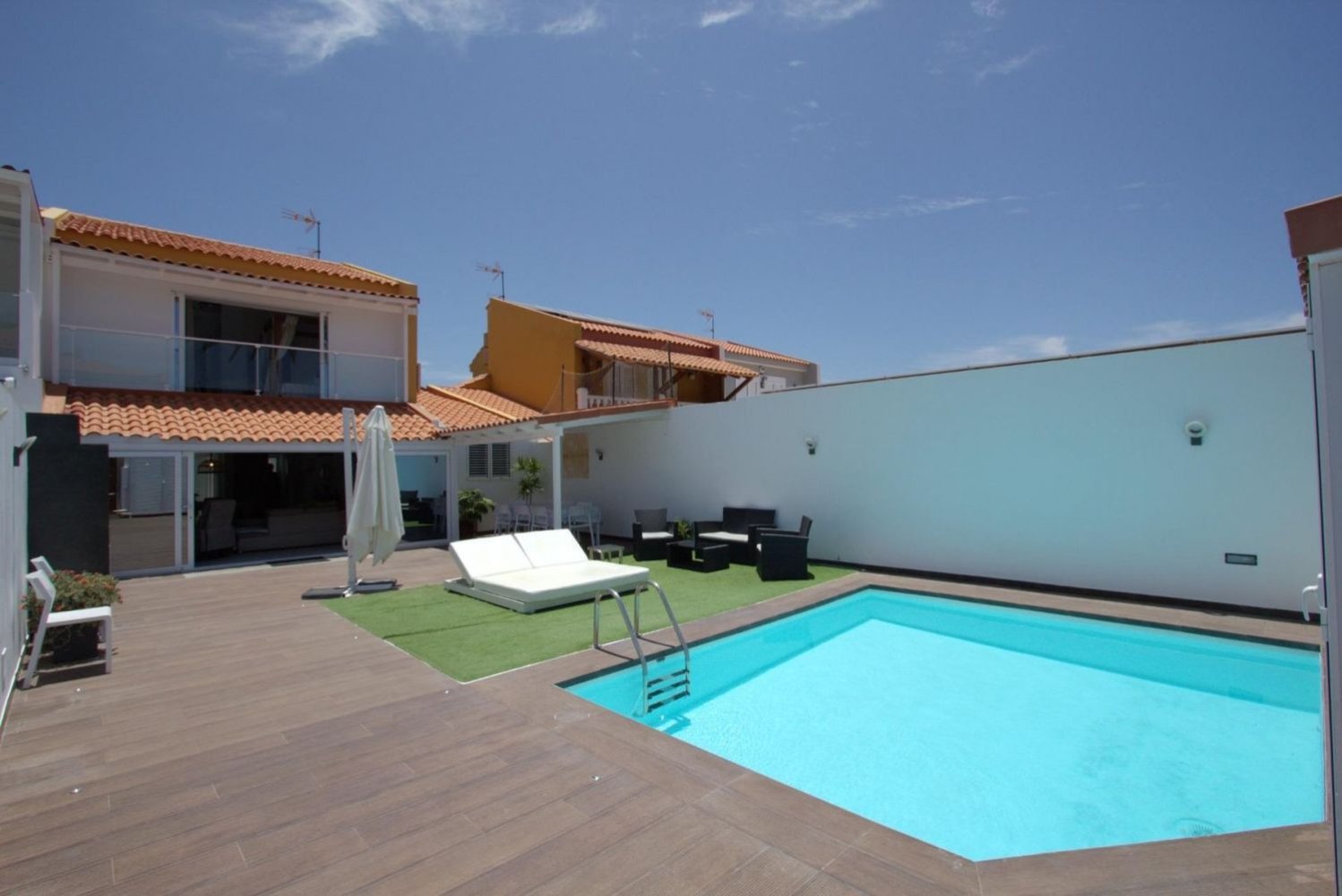 3 bedrooms House in San Bartolome De Tirajana, Spain No. 182267