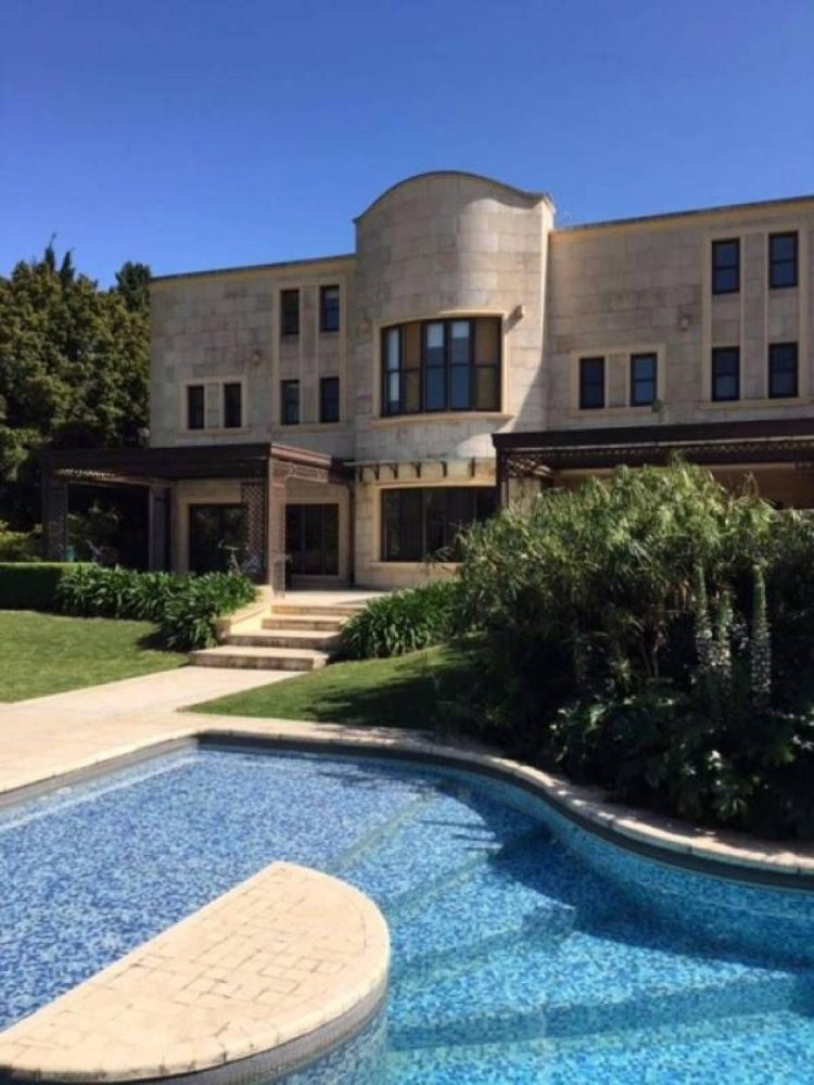 5 غرف نوم منزل في Malvinas Argentinas, Argentina رقم 63972