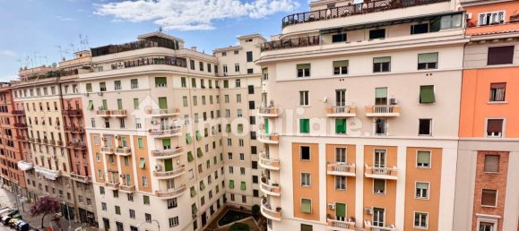 2 bedrooms Apartment in Rome, Italy No. 16028 17