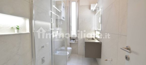 2 bedrooms Apartment in Rome, Italy No. 16028 32
