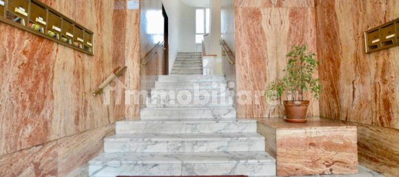 2 bedrooms Apartment in Rome, Italy No. 16028 3