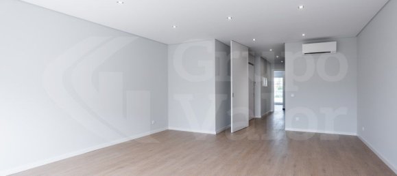 3 bedrooms Apartment in Cascais, Portugal No. 79943 2