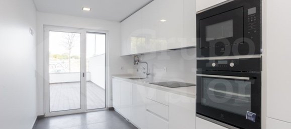 3 bedrooms Apartment in Cascais, Portugal No. 79943 5