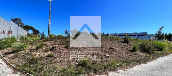 1410m² Warehouse in Vila Nova de Gaia, Portugal No. 11378 4