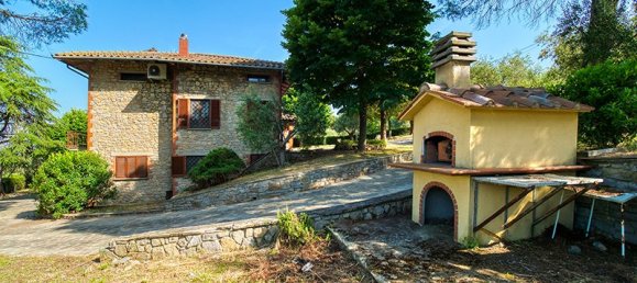 4 bedrooms Villa in Cortona, Italy No. 118784 5