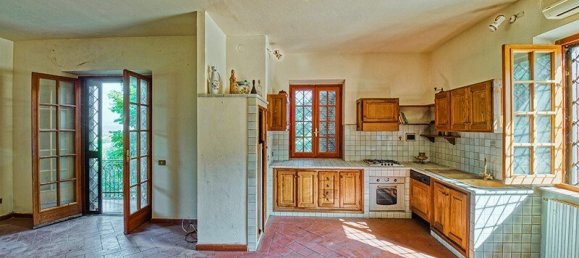 4 bedrooms Villa in Cortona, Italy No. 118784 14