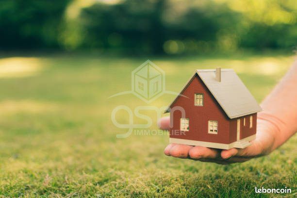 22452m² Land in Saint-Epain, France No. 82101