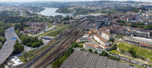 3 bedrooms Apartment in Porto, Portugal No. 161754 23