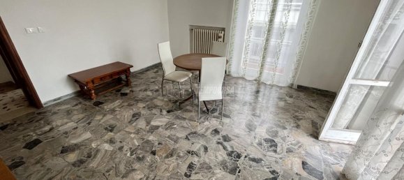 3-salle Appartement à Pescara, Italy No. 13145 11