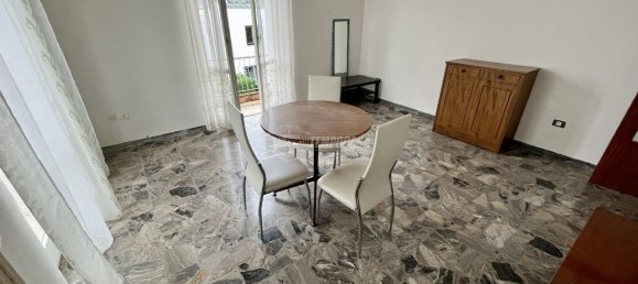 3-salle Appartement à Pescara, Italy No. 13145 8