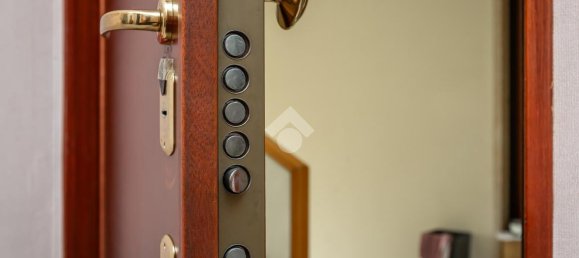 3 rooms Apartment in Turin, Italy No. 39798 22