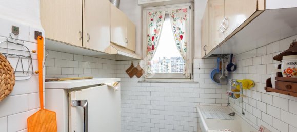 3 rooms Apartment in Turin, Italy No. 39798 15