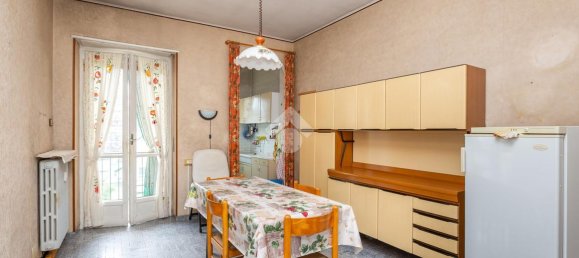 3 rooms Apartment in Turin, Italy No. 39798 13