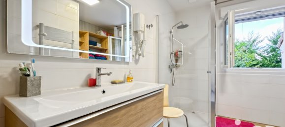 4 Schlafzimmer Haus in Charbuy, France, Nr. 322025 10