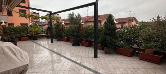 3 rooms Apartment in Cinisello Balsamo, Italy No. 338122 5