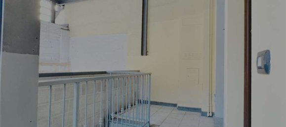 Apartamento de 2 dormitorios en Milan, Italy No. 373119 9