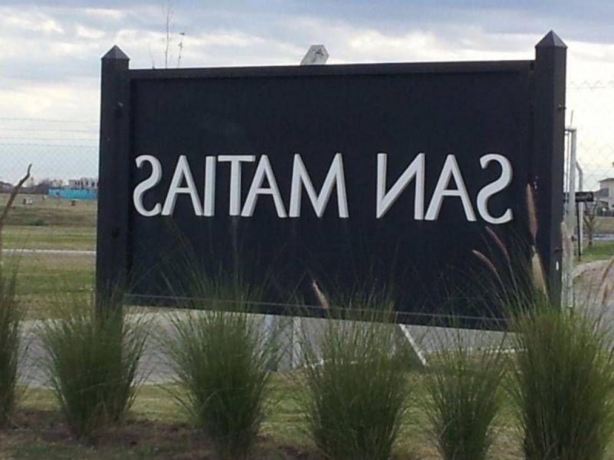  Land in Escobar, Argentina No. 118148