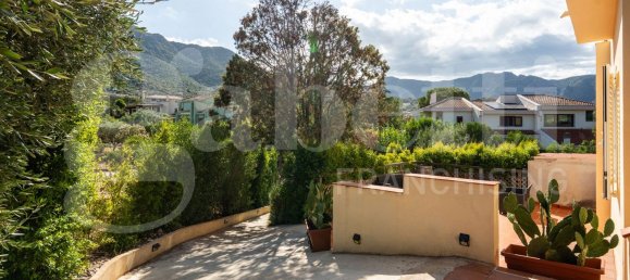 Villa de 5 dormitorios en Capoterra, Italy No. 376450 14