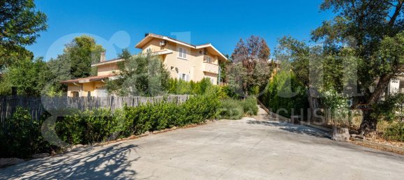 Villa de 5 dormitorios en Capoterra, Italy No. 376450 11