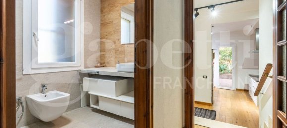 Villa de 5 dormitorios en Capoterra, Italy No. 376450 2