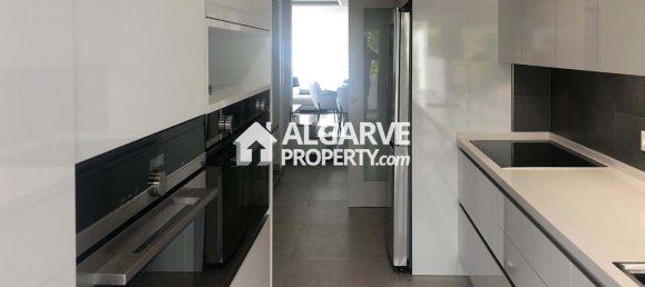 6 bedrooms House in Quarteira, Portugal No. 118355 3