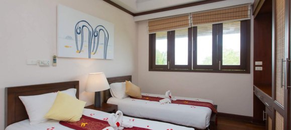 2 bedrooms Cafe / restaurant in Karon, Thailand No. 5986 10