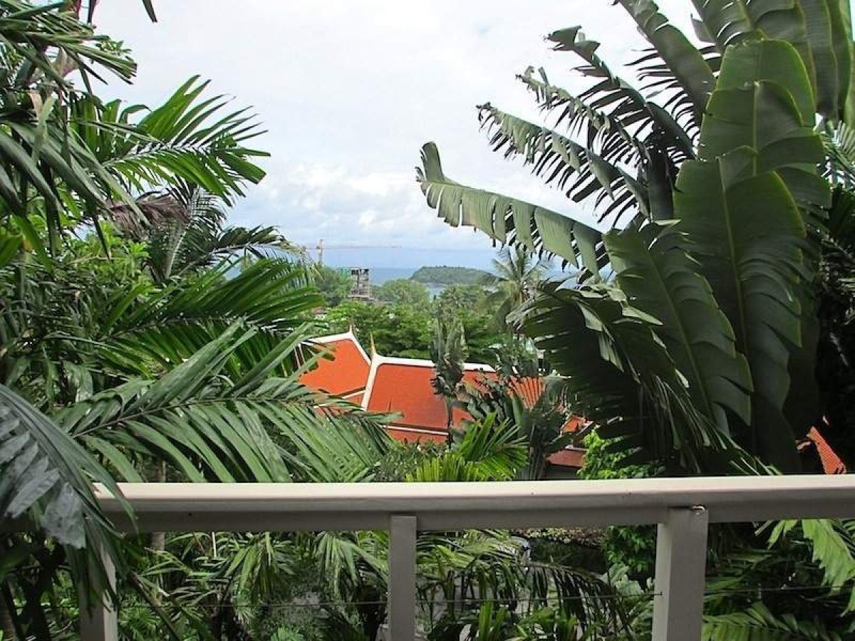 2 bedrooms Cafe / restaurant in Karon, Thailand No. 5986