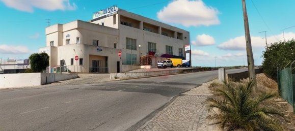 1 bedroom Apartment in Ferreiras, Portugal No. 9708 4