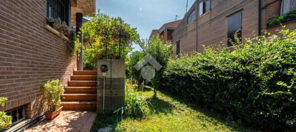 3 bedrooms Villa in Soliera, Italy No. 297400 8