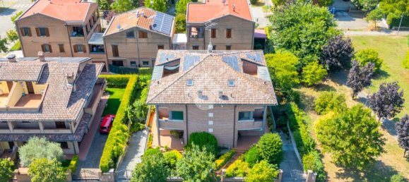 3 bedrooms Villa in Soliera, Italy No. 297400 11