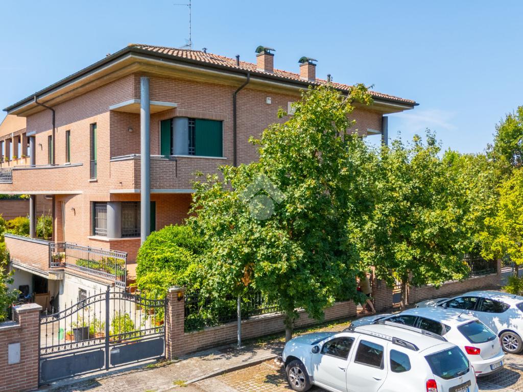 3 Schlafzimmer Villa in Soliera, Italy, Nr. 297400