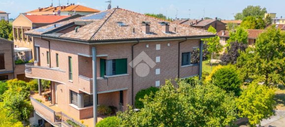 3 bedrooms Villa in Soliera, Italy No. 297400 2