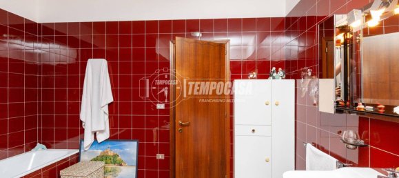 Casa de 4 habitaciónes en Crevalcore, Italy No. 357733 32