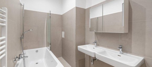 2 rooms Apartment in Vienna, Austria No. 187246 4