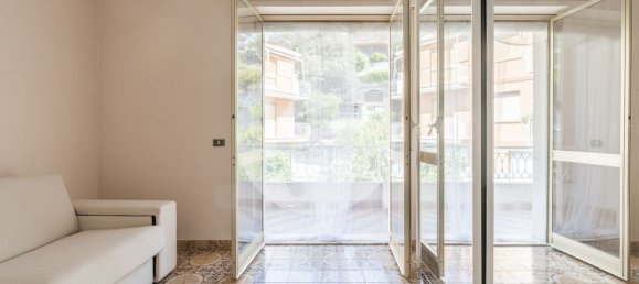 2-salle Appartement à Alassio, Italy No. 308135 9