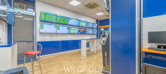 122m² Commercial property in Milan, Italy No. 260465 9