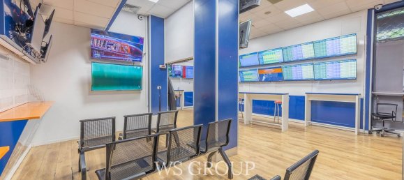 122m² Commercial property in Milan, Italy No. 260465 13