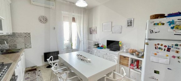 5 rooms Commercial property in Matera, Italy No. 17537 4