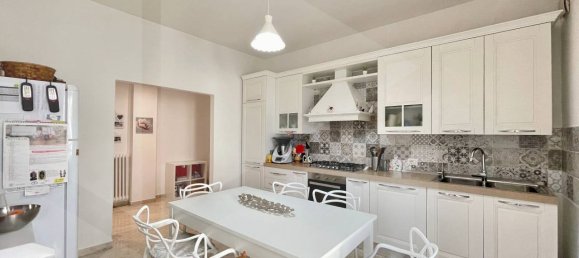 5 rooms Commercial property in Matera, Italy No. 17537 6