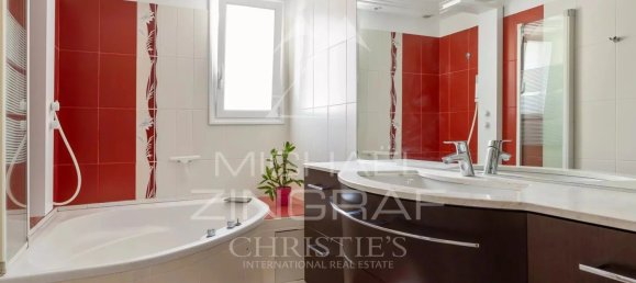 Villa de 4 dormitorios en Peymeinade, France No. 1422 9