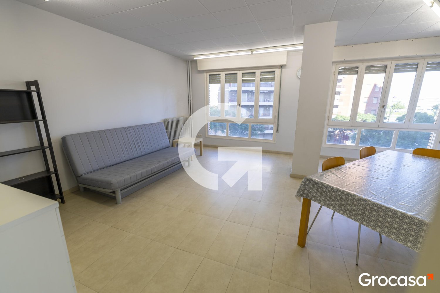 3 bedrooms Apartment in Lleida, Spain No. 180393