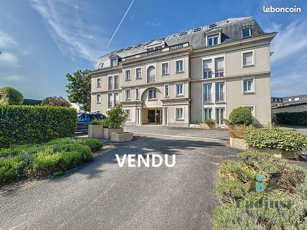 2 chambres Appartement à Fontainebleau, France No. 333378