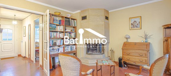 4 bedrooms House in Marly, France No. 161419 3