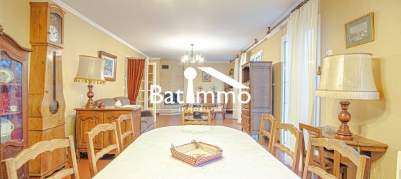 4 bedrooms House in Marly, France No. 161419 10