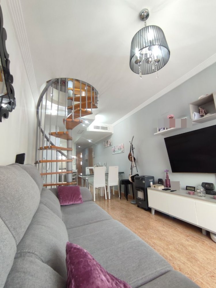 3 غرف نوم منزل ذو طابقين في Tarragona, Spain رقم 208651