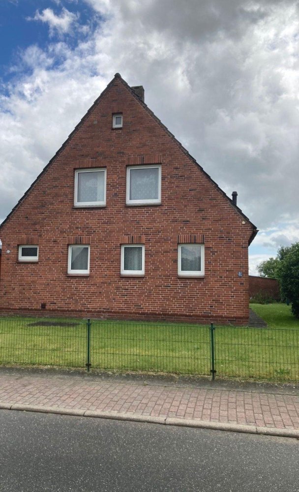 Casa de 4 habitaciónes en Steinburg, Germany No. 290473