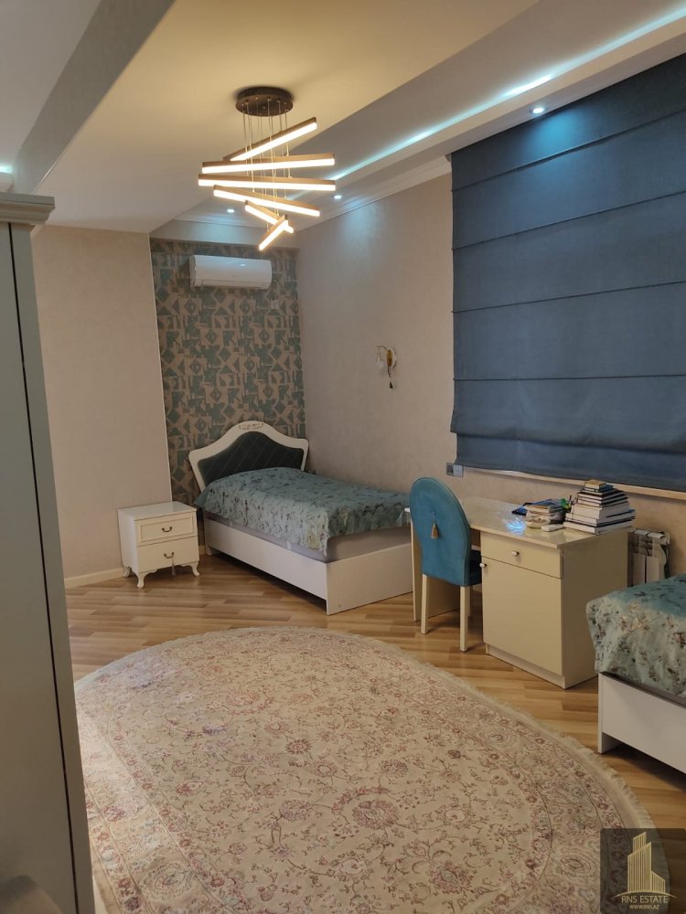 3 bedrooms Apartment in Baku, Azerbaijan No. 2059