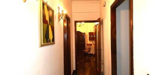 6-salle Appartement à Genoa, Italy No. 195539 20